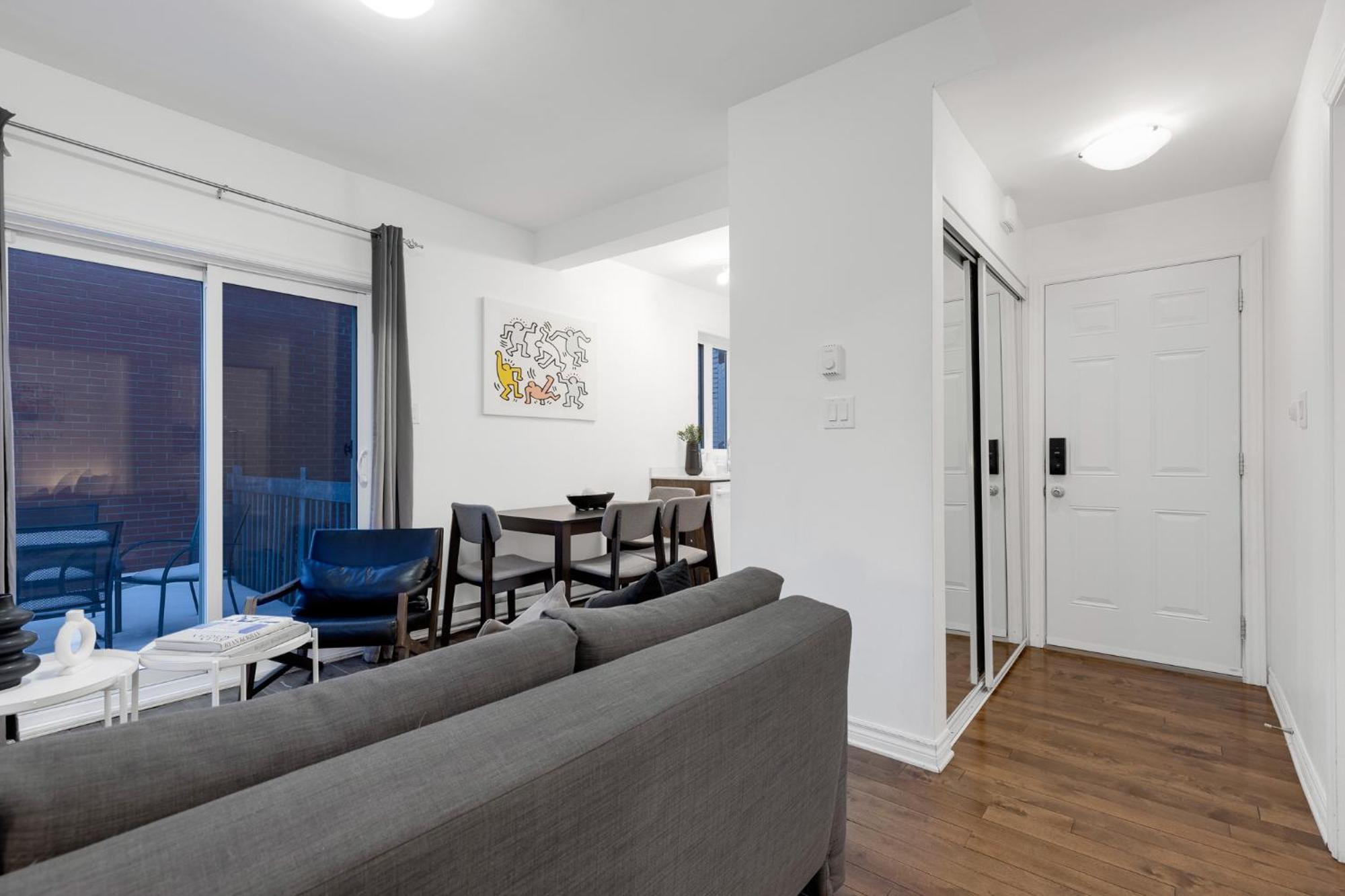 Liv Mtl Mtl Plateau Urban Suites Near Downtown Montreal — Photos 3